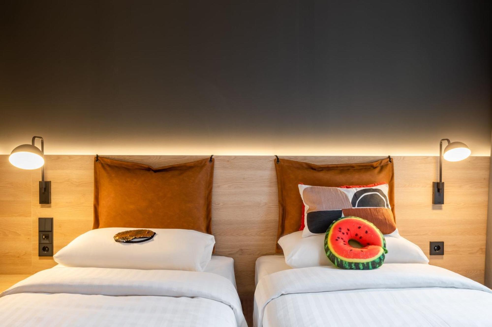 Moxy Dortmund City Экстерьер фото