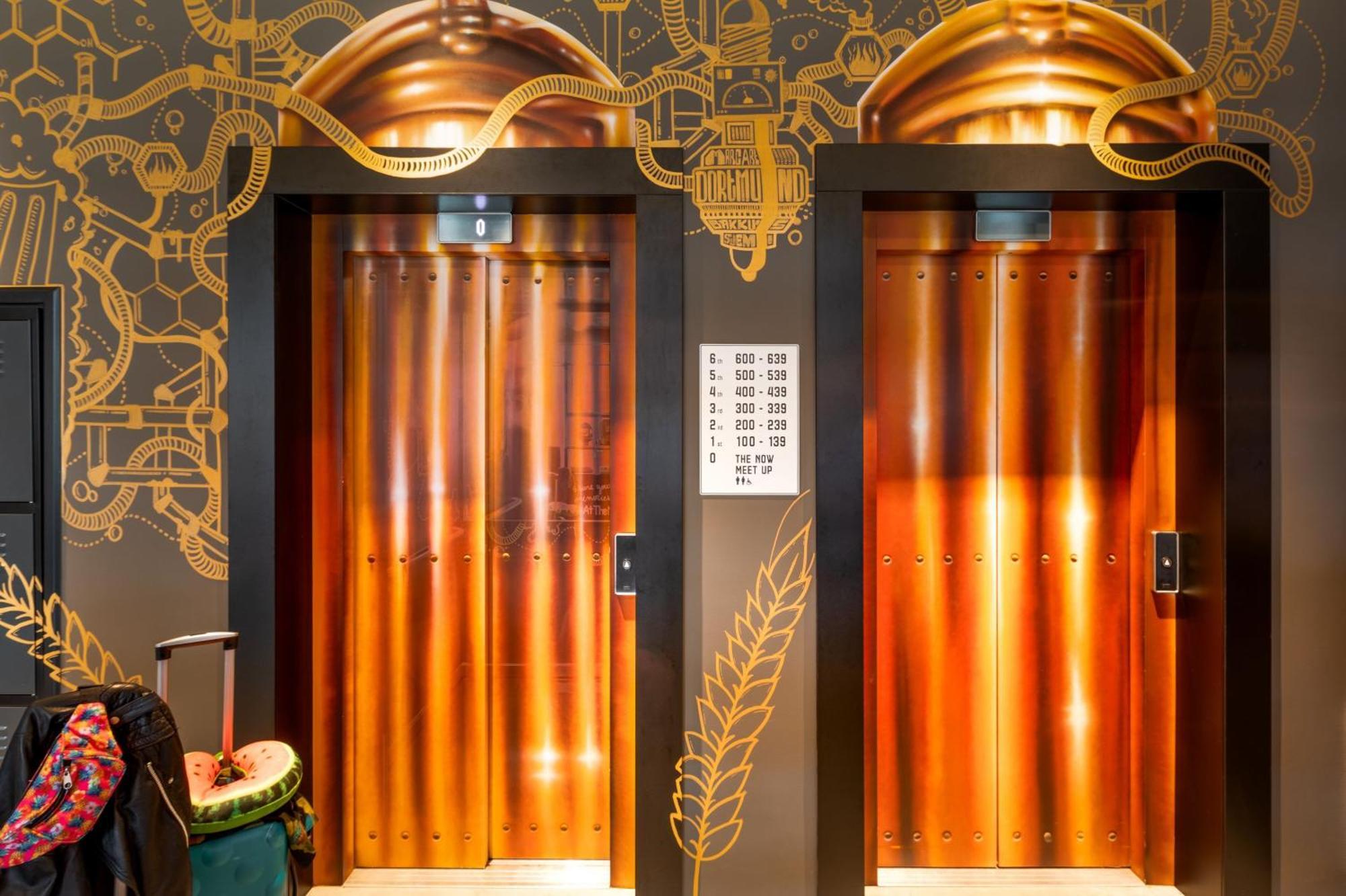 Moxy Dortmund City Экстерьер фото